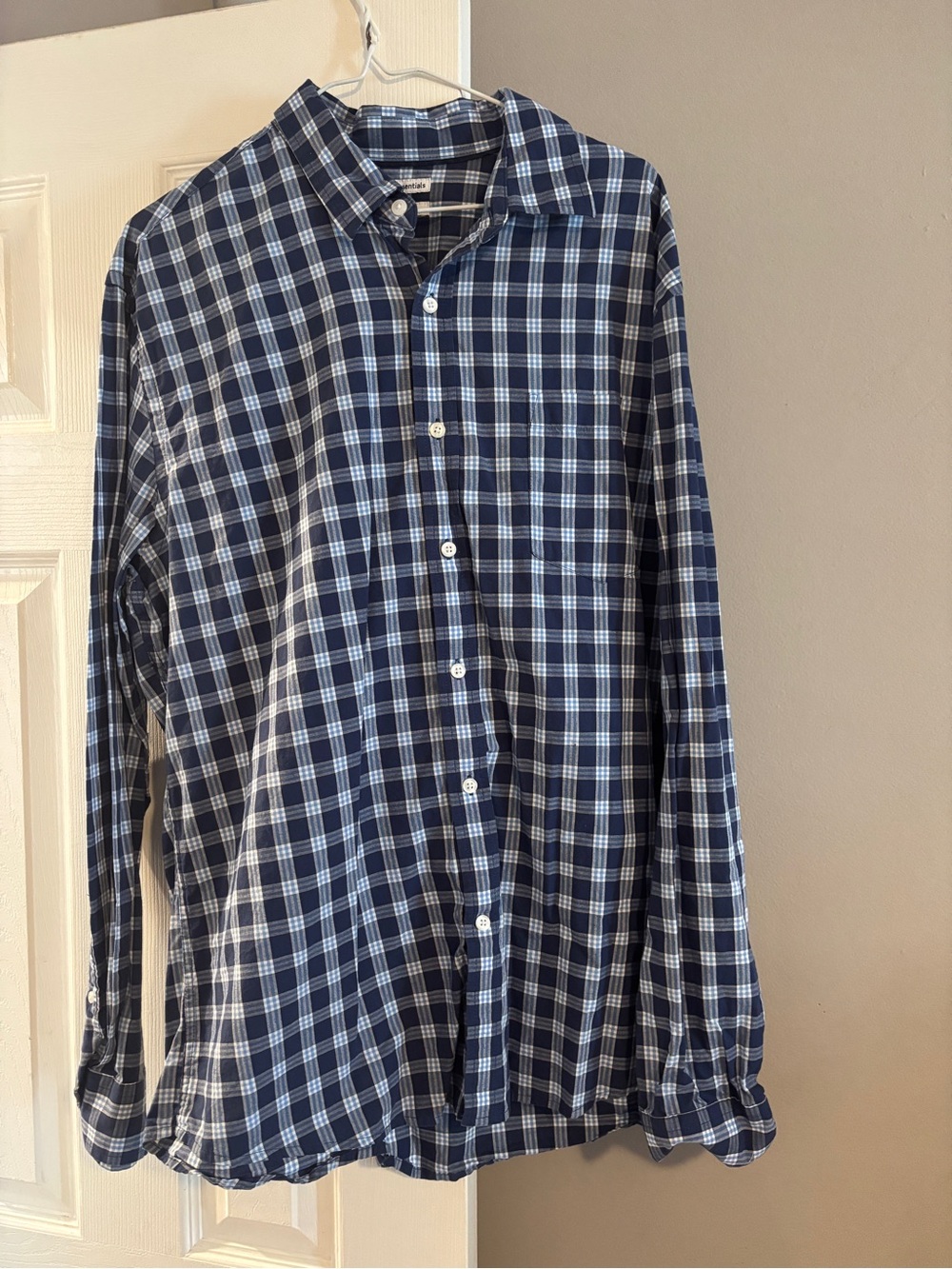 Amazon Essentials mens Navy and White Plaid Button-Down Shirt